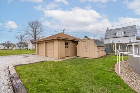 155 E Michigan Ave, Sebring, OH 44672 photo 32