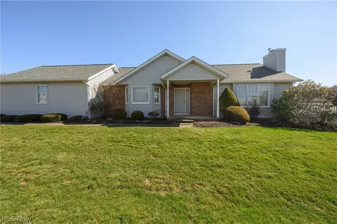 580 Glenmere Pl, Barberton, OH 44203