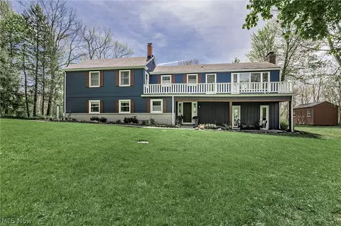 20 Kenton Rd, Chagrin Falls, OH 44022