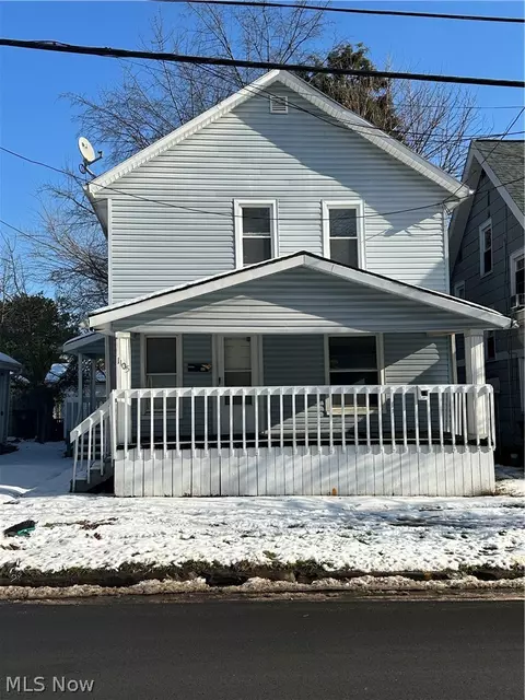 1105 Linden Ave, Akron, OH 44310