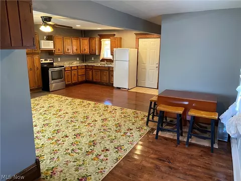 195 Case Ave, Andover, OH 44003 photo 17