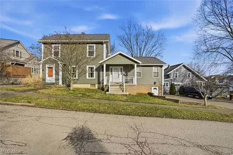 1516 Myrtle Ave, Zanesville, OH 43701