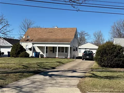 3145 G St, Lorain, OH 44052
