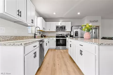 Kitchen - 218 Leather Leaf Dr, Elyria, OH 44035 photo 2 of 4