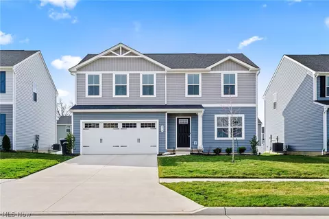 Exterior - 218 Leather Leaf Dr, Elyria, OH 44035 photo 2 of 5