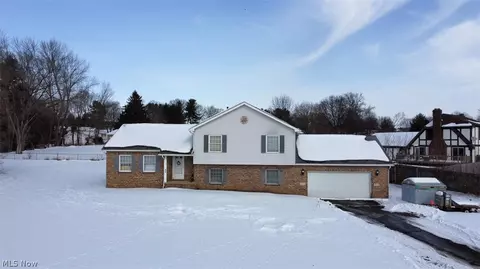 5450 Erie Ave NW, Canal Fulton, OH 44614