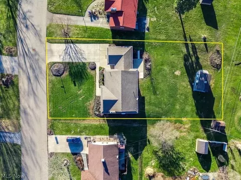 View/Area - 3917 Crestwood St NW, Canton, OH 44708 photo 2 of 2