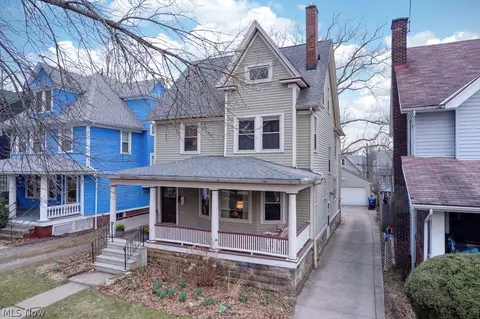 2190 Grandview Ave, Cleveland Heights, OH 44106