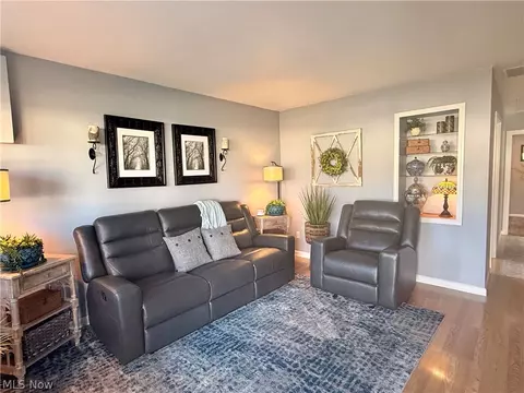 817 Boston Ave, Elyria, OH 44035 photo 14