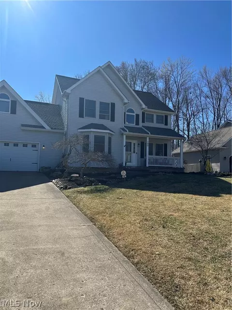 180 Radley Dr, Painesville, OH 44077