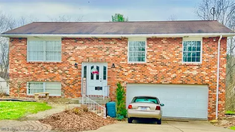187 Skyview Dr, Wintersville, OH 43953