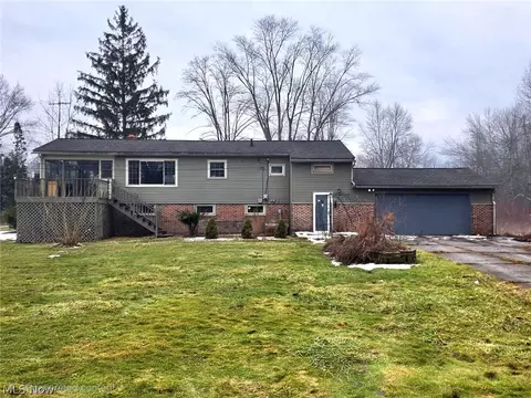 4479 S Park Rd, West Farmington, OH 44491