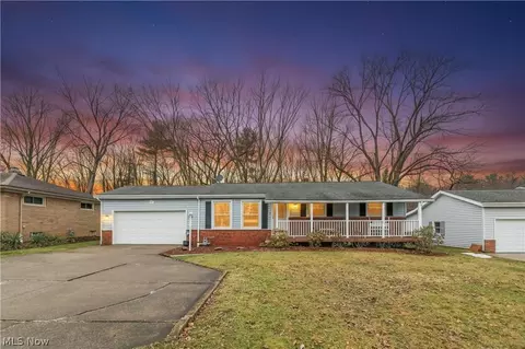 17382 W 130th St, Strongsville, OH 44136