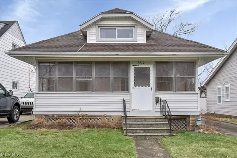 7510 Manhattan Ave, Parma, OH 44129