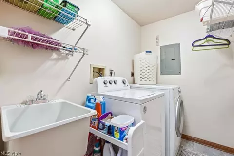 1163 Red Tail Hawk Ct #1, Boardman, OH 44512 photo 23