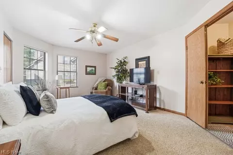 1163 Red Tail Hawk Ct #1, Boardman, OH 44512 photo 17