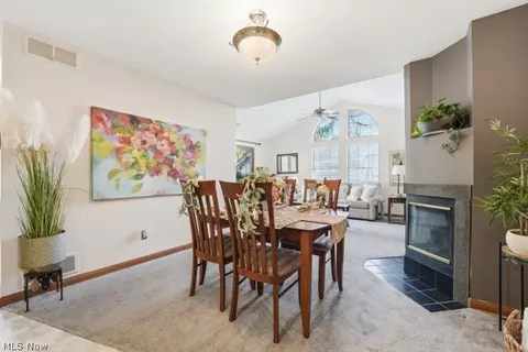 1163 Red Tail Hawk Ct #1, Boardman, OH 44512 photo 7