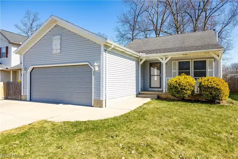 5943 Eastview Ave, North Ridgeville, OH 44039