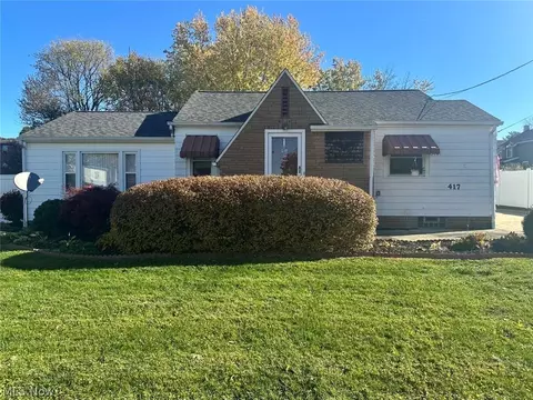 417 Otis Ct SE, Girard, OH 44420