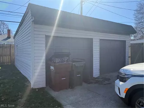 6303 Gilbert Ave, Parma, OH 44129 photo 25