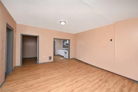 Living - 868 N Main St, Akron, OH 44310 photo 1 of 2