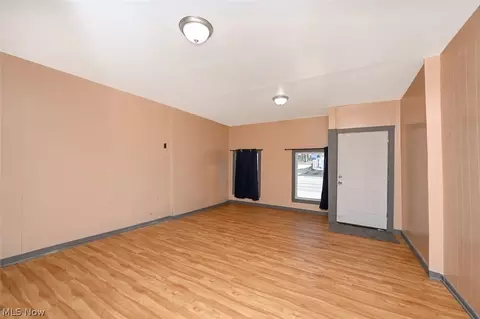 Living - 868 N Main St, Akron, OH 44310 photo 2 of 2