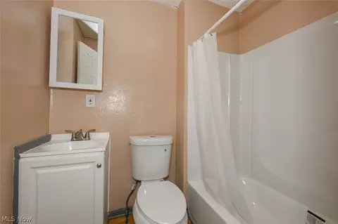 Bath - 868 N Main St, Akron, OH 44310 photo 1 of 2