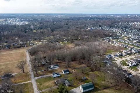 39046 E River Rd, Elyria, OH 44035 photo 34