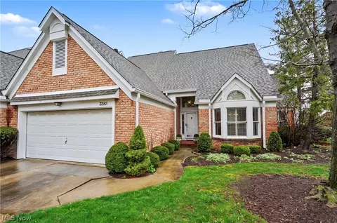 3561 Sparrow Pond Ln, Akron, OH 44333