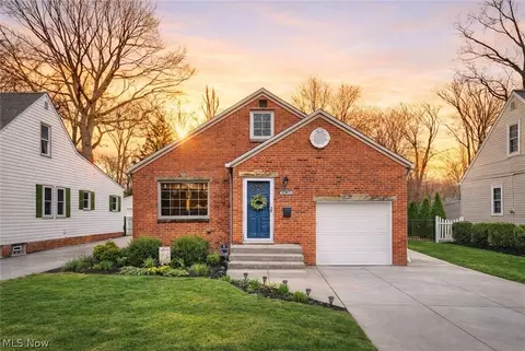 24024 E Oakland Rd, Bay Village, OH 44140
