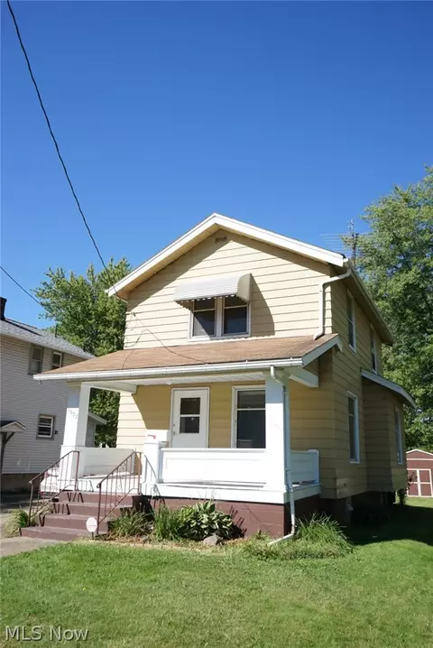 1893 Larchmont Ave NE, Warren, OH 44483
