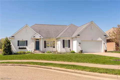 520 Pga Blvd, New Philadelphia, OH 44663