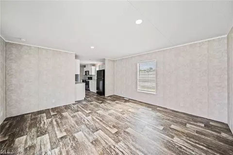 Living - 44 Eddy Rd, Madison, OH 44057 photo 2 of 2