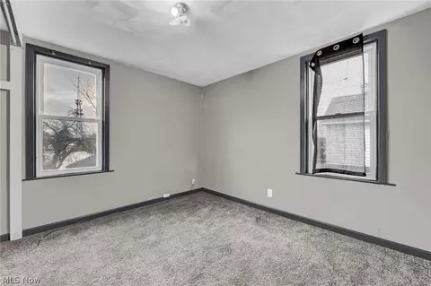 Bedroom - 2129 E 30th St, Lorain, OH 44055 photo 4 of 8