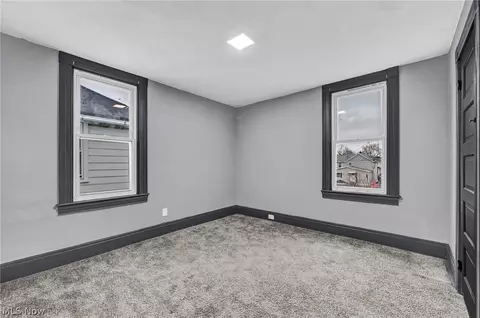 Bedroom - 2129 E 30th St, Lorain, OH 44055 photo 3 of 8