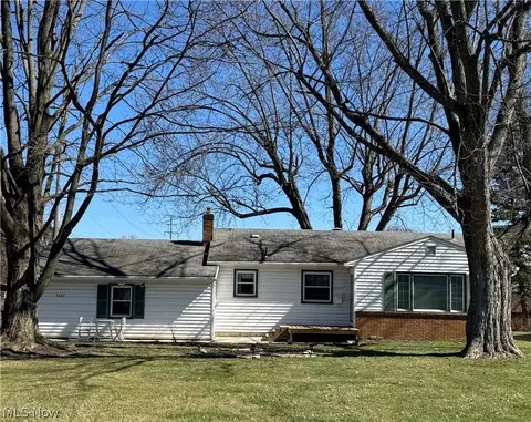 5007 Sheridan Rd, Youngstown, OH 44514