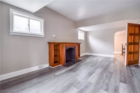 271 E 238 St, Euclid, OH 44123 photo 7