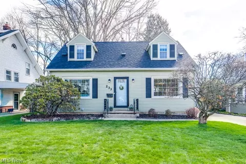233 Kenilworth Dr, Akron, OH 44313
