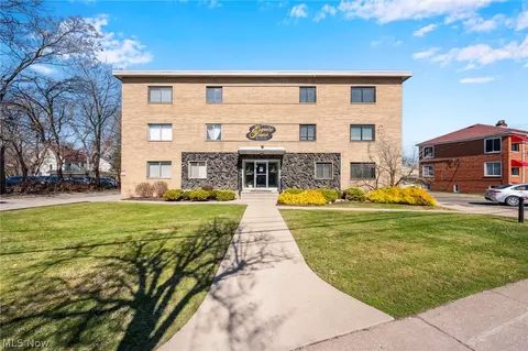 20312 Lorain Rd #112, Fairview Park, OH 44126