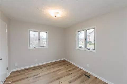 24 Baker St, Norwalk, OH 44857 photo 10