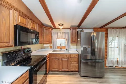 3179 Washburn Rd, Willard, OH 44890 photo 9