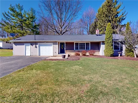 6972 Morley Rd, Concord Twp, OH 44077