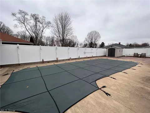Exterior - 605 Stadium St, Minerva, OH 44657 photo 8 of 11