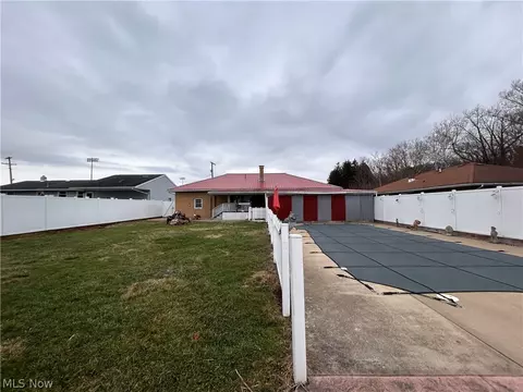 Exterior - 605 Stadium St, Minerva, OH 44657 photo 7 of 11