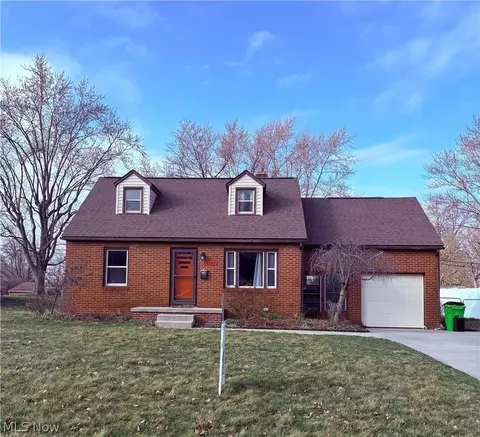 4105 21st St NW, Canton, OH 44708