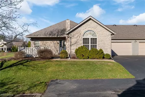 4124 Tannybrooke Ln NW #16-D, Canton, OH 44718