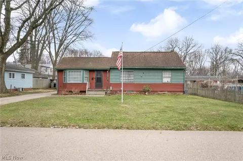 2536 Winton Pl NW, Canton, OH 44709