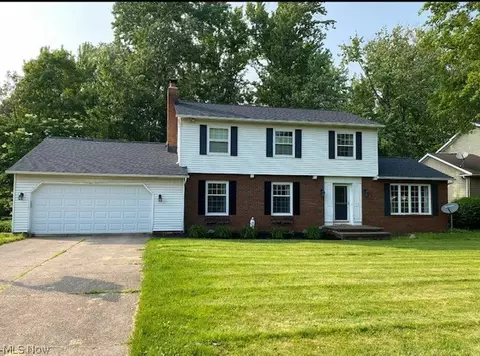 9360 Sunrise Ct, Mentor, OH 44060