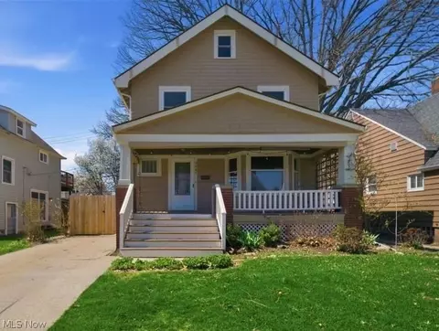 2084 Olive Ave, Lakewood, OH 44107