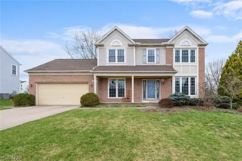 9864 Burton Dr, Twinsburg, OH 44087